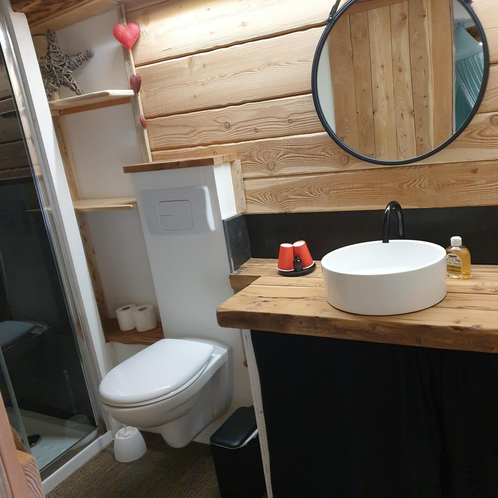 La Maison Basse Saint-Dalmas-le-Selvage Номер фото
